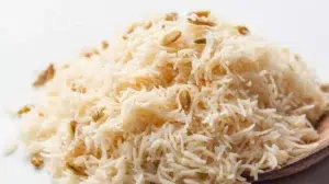 Lebanese vermicelli rice with toasted vermicelli noodles and fluffy white rice served in a bowl
